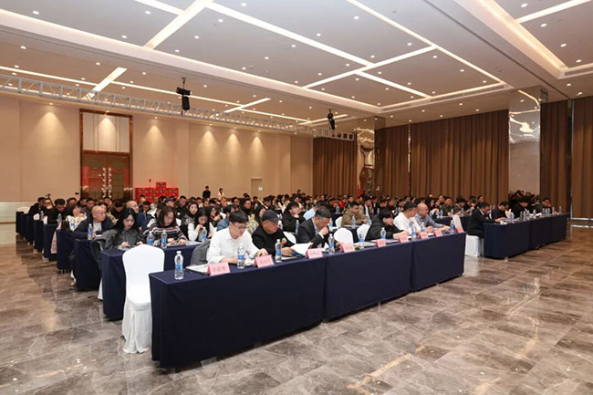 �й���Э������������רί���Ľ����λ�Ա������㽭ʡ�����гɹ��ٿ�